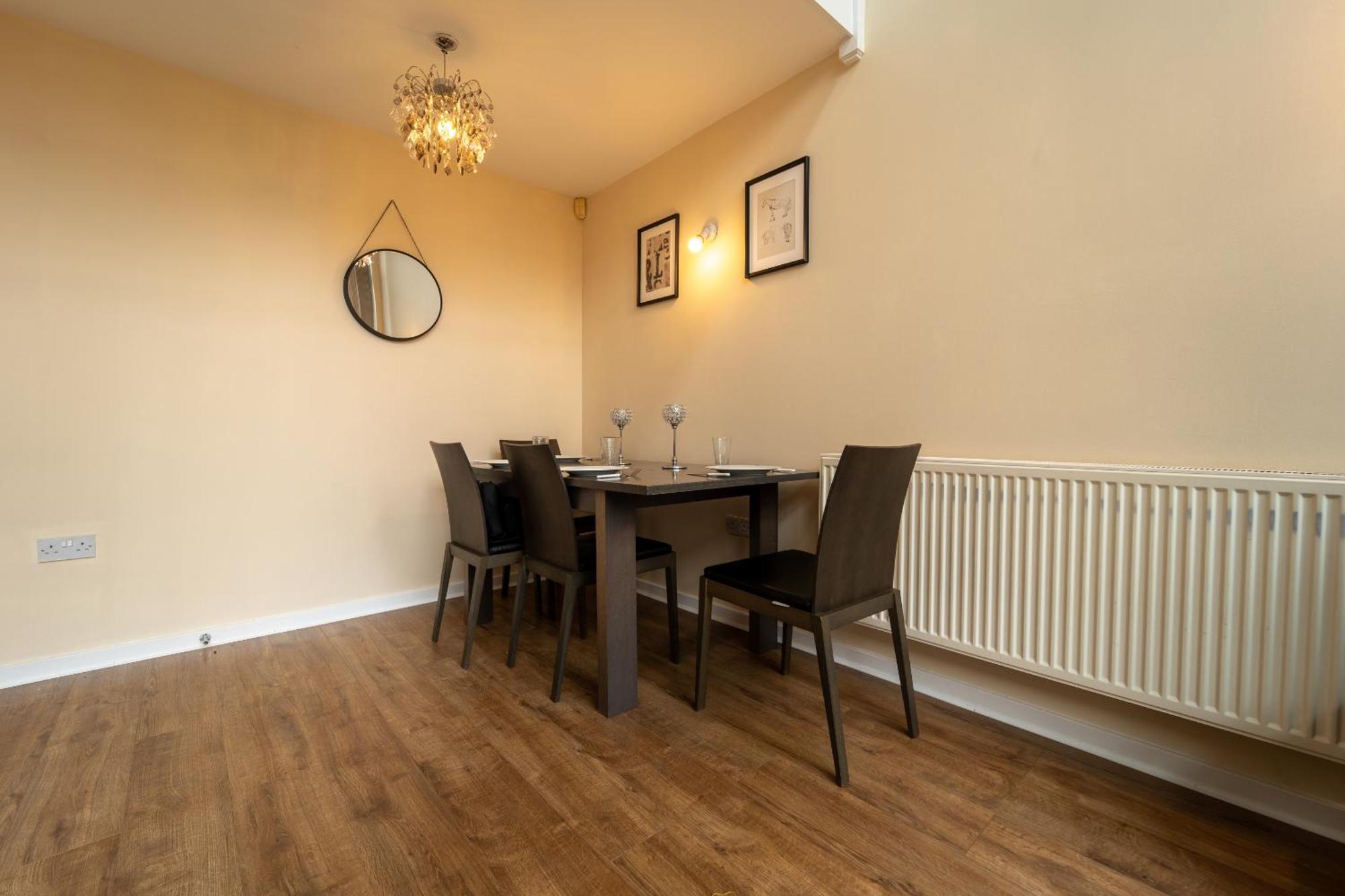 Luxury 2 Bed Apartment - Near Heathrow, Legoland, Windsor 斯劳 外观 照片