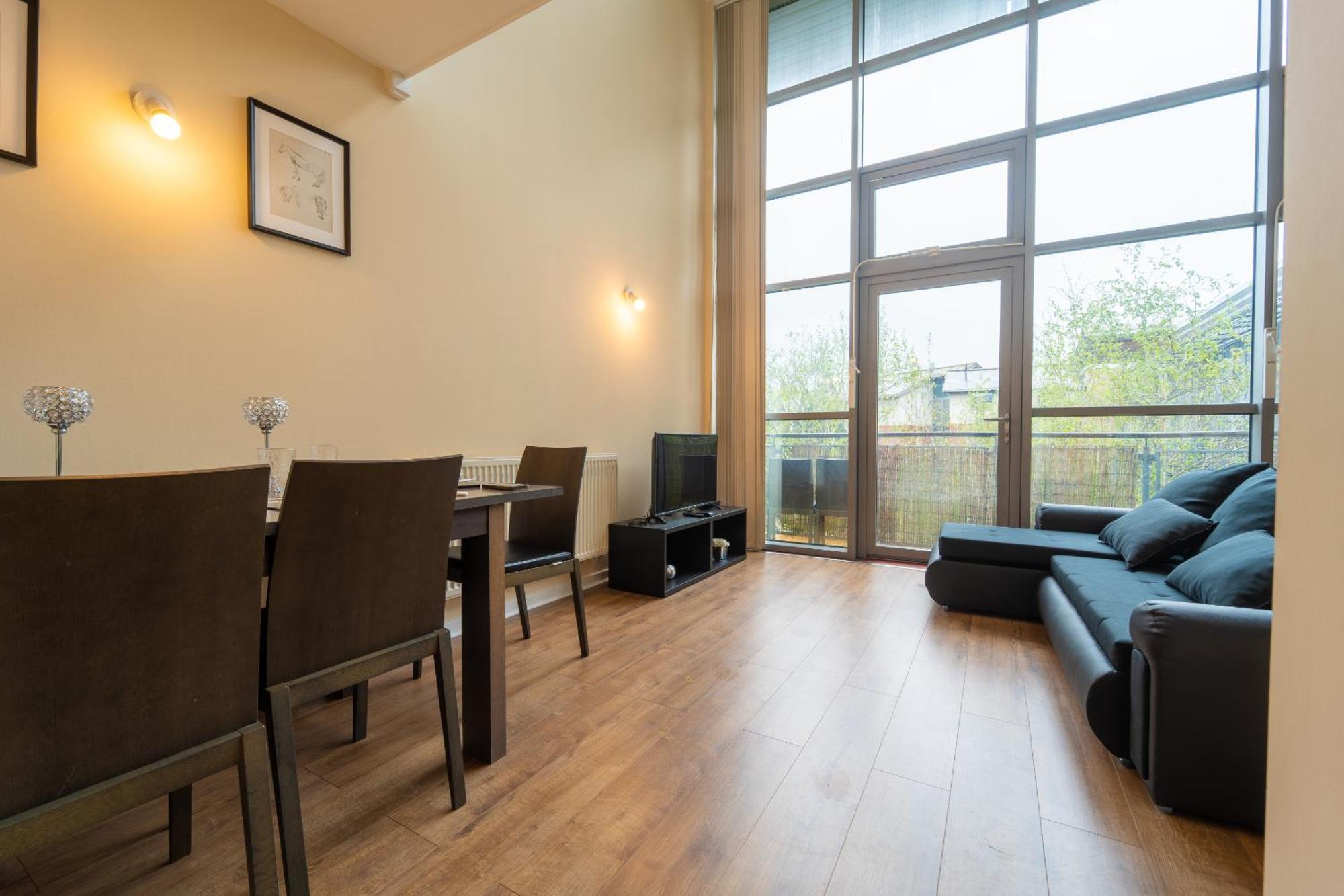 Luxury 2 Bed Apartment - Near Heathrow, Legoland, Windsor 斯劳 外观 照片