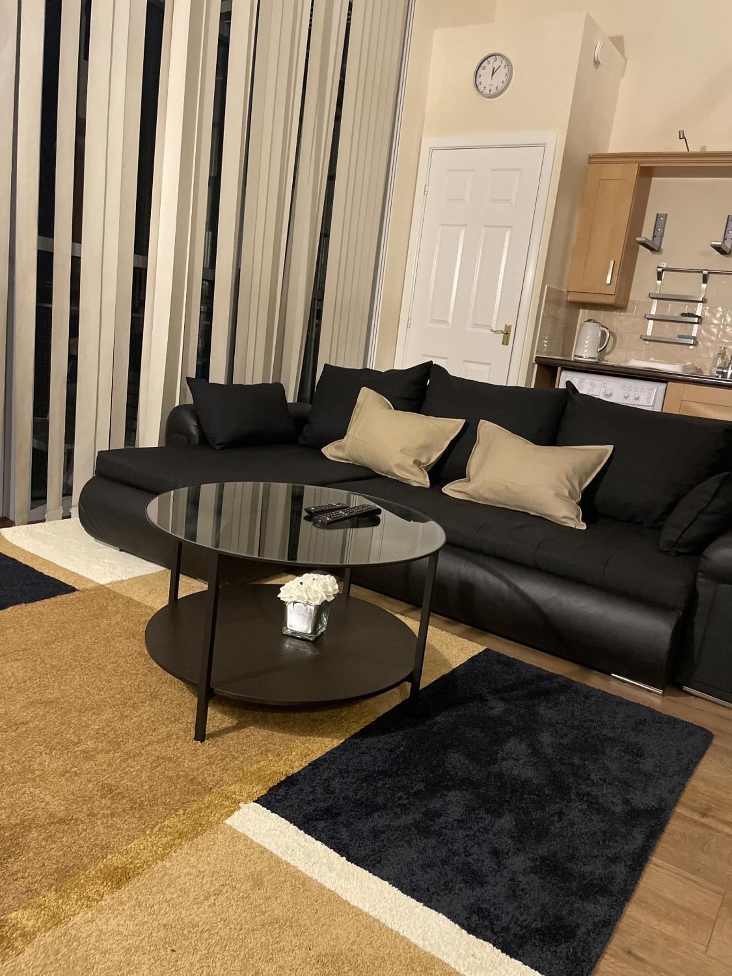 Luxury 2 Bed Apartment - Near Heathrow, Legoland, Windsor 斯劳 外观 照片